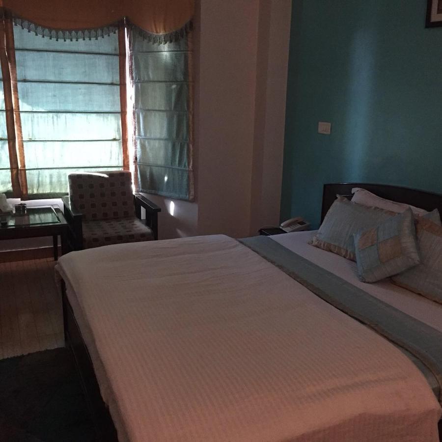 Hotel Polo Regency à Sundarnagar Extérieur photo