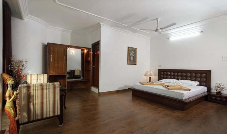 Hotel Polo Regency à Sundarnagar Extérieur photo