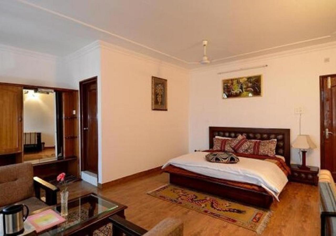 Hotel Polo Regency à Sundarnagar Extérieur photo